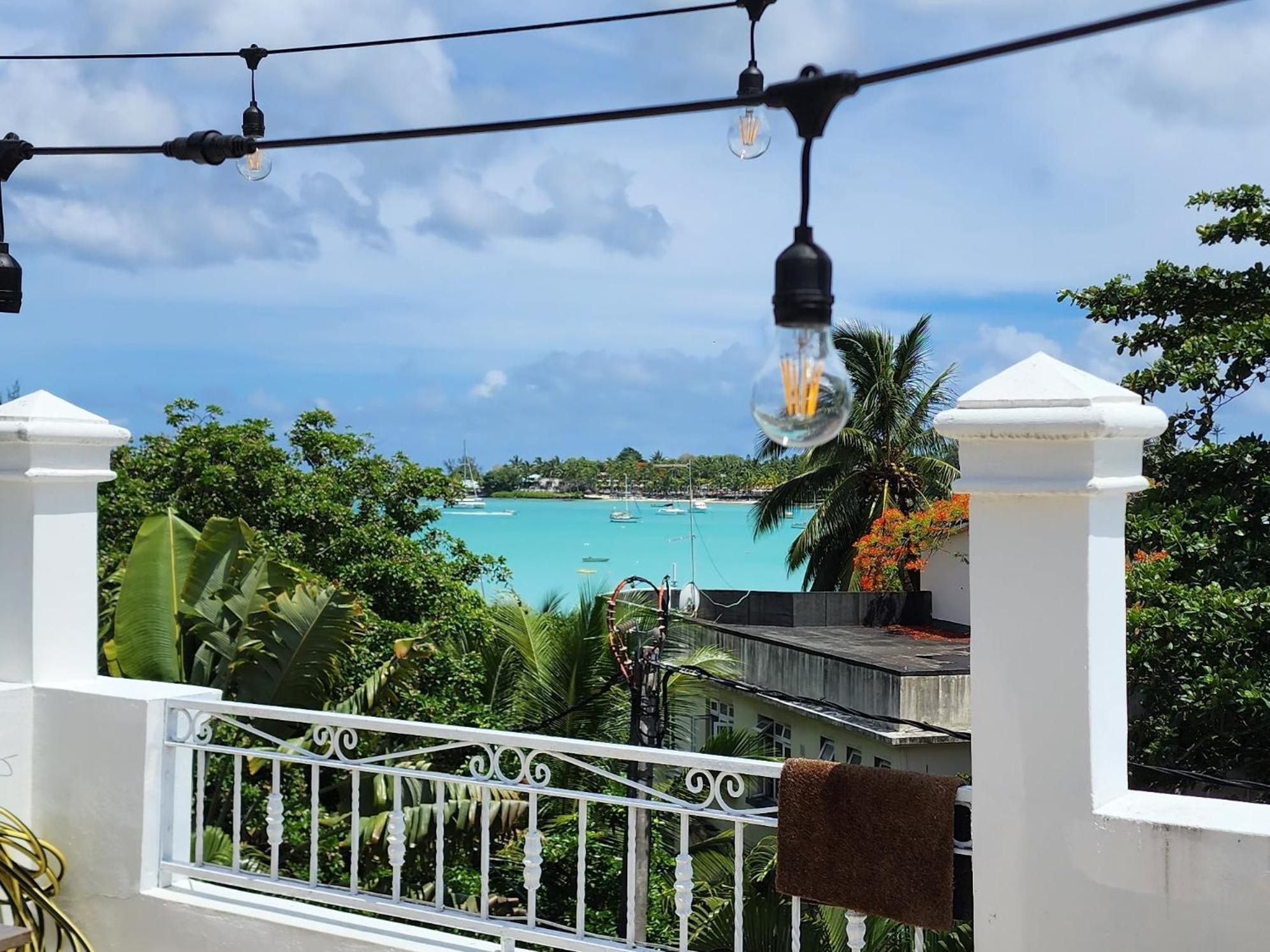 Lovely Studio Apartment With Views Of The Lagoon. Grand-Baie Eksteriør bilde
