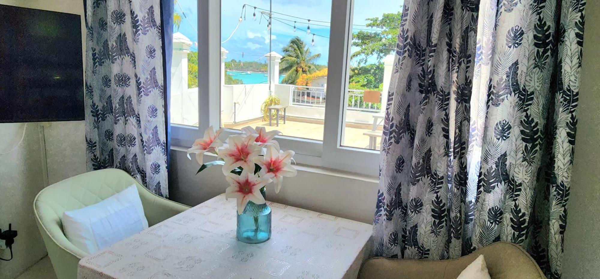 Lovely Studio Apartment With Views Of The Lagoon. Grand-Baie Eksteriør bilde